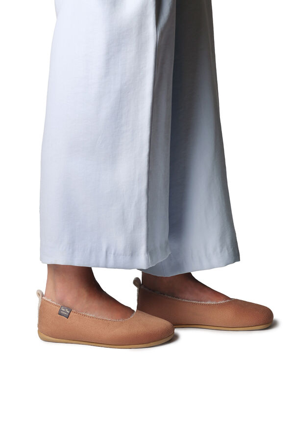 Toni Pons Zapatilla Cerrada Plana Para Mujer beige