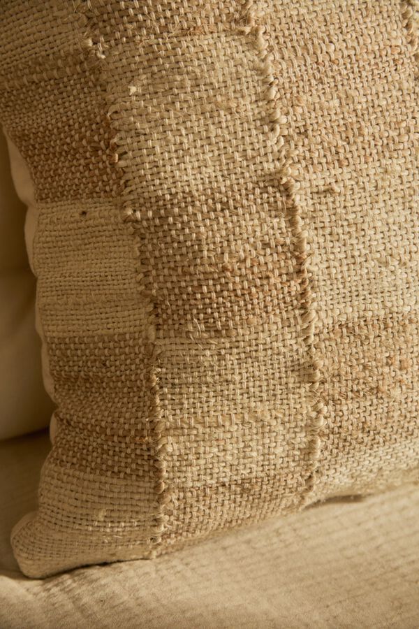 Calma House 60x60 jute cushion case nude