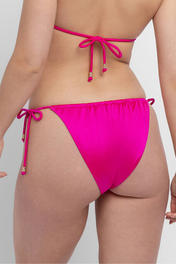 Dorina Braga bikini lazo lateral Amnesia fucsia