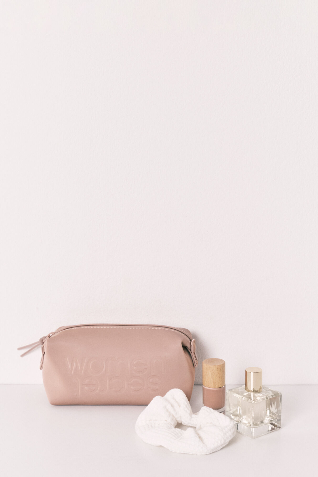 Women'secret Neceser peque&ntilde;o goma marr&oacute;n