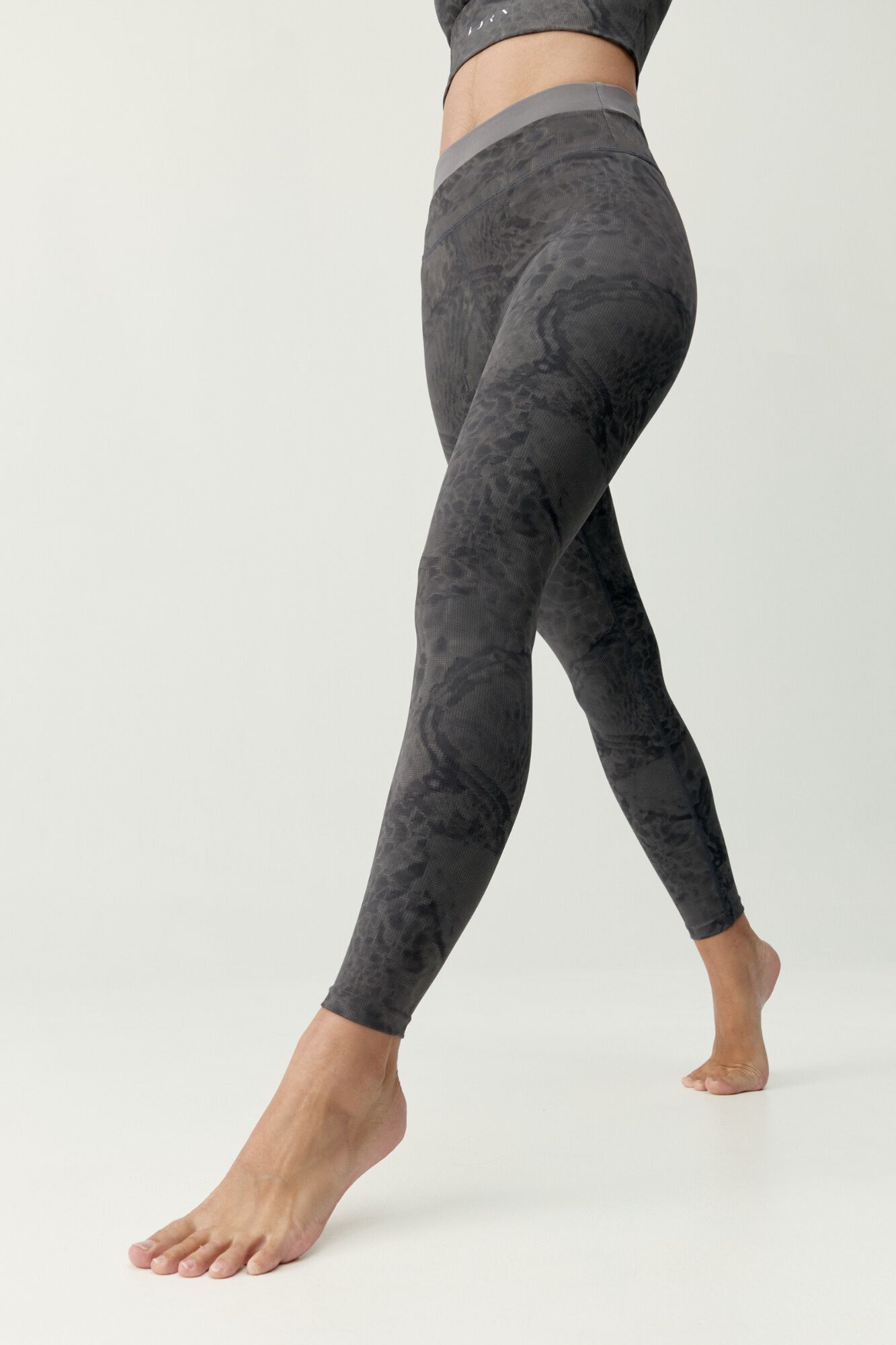 Born Living Yoga Vis&oacute;n Legging Ember
