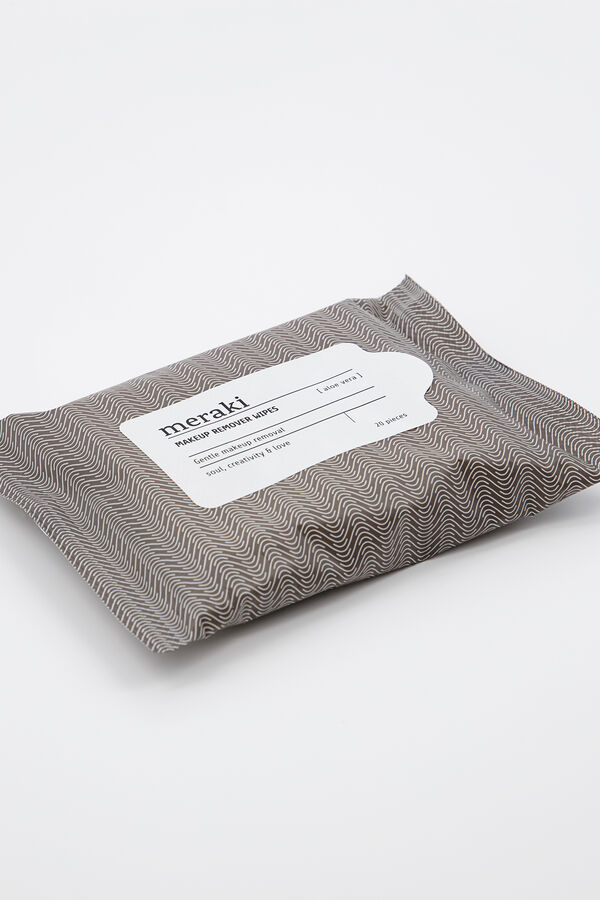 Meraki  you should immediately rinse with water. Store in a cool and dry place. gris