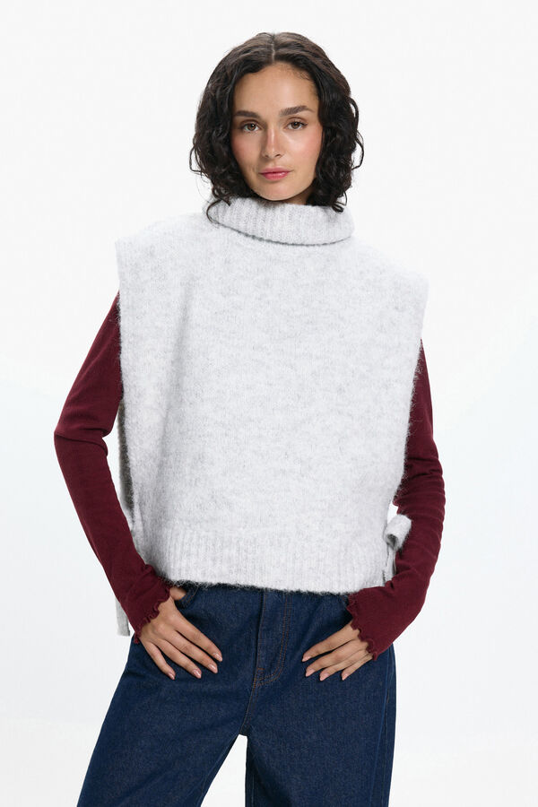 Pieces Poncho tipo chaleco marr&oacute;n