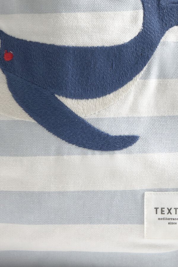 Textura Mochila print ballena bordado estampado