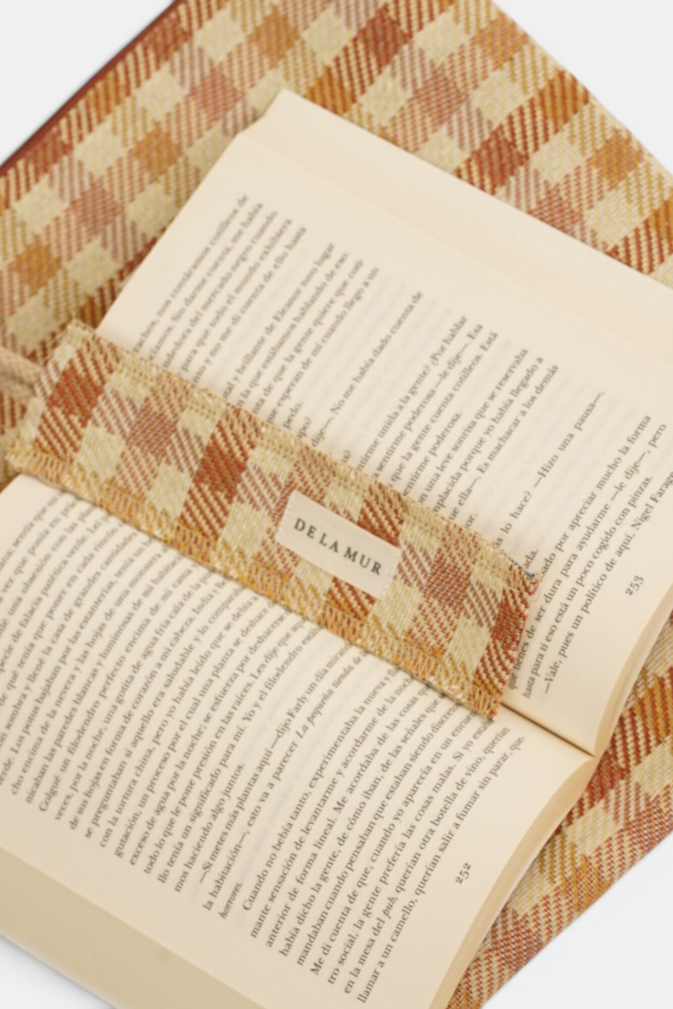 De La Mur Funda Libro Zia
