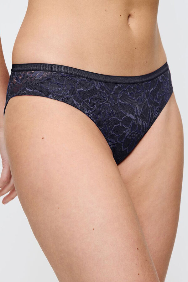 Triumph Braga brasile&ntilde;a con encaje gris