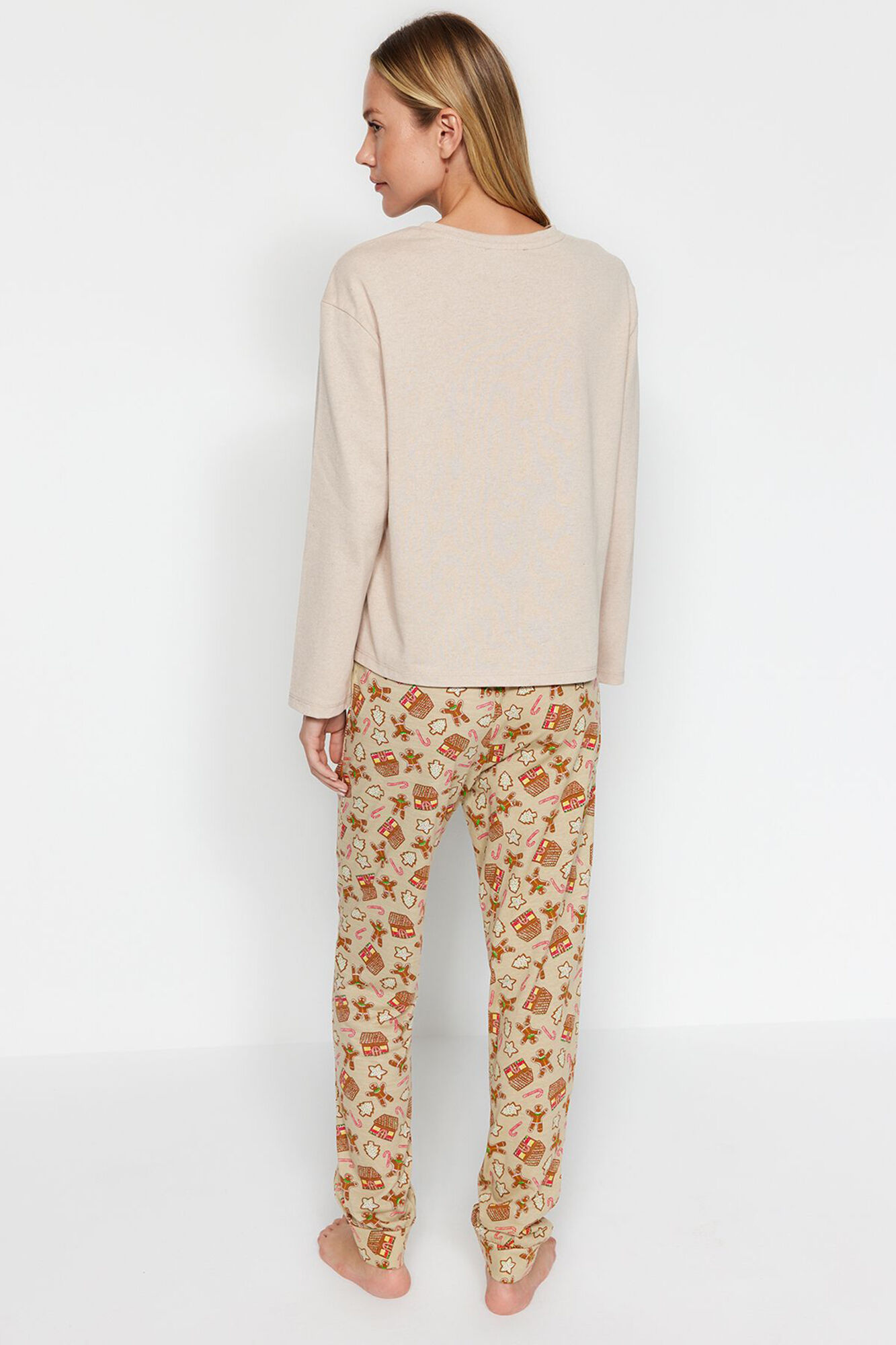 Trendyol Conjunto pijama Galleta jengibre Navidad beige