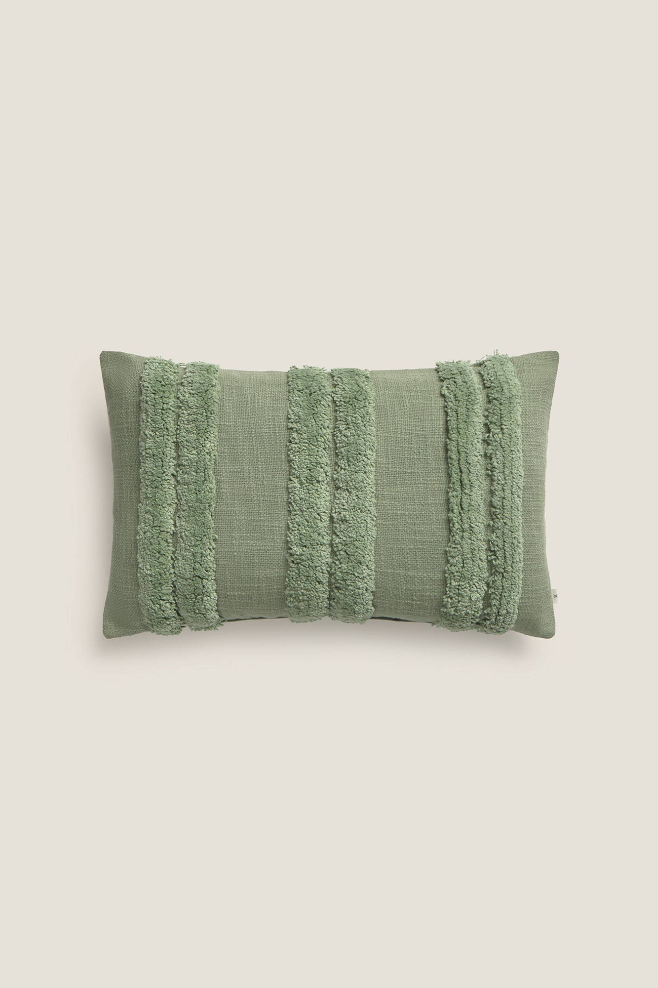 Textura Capa de almofada com bordado tufado &agrave; m&atilde;o