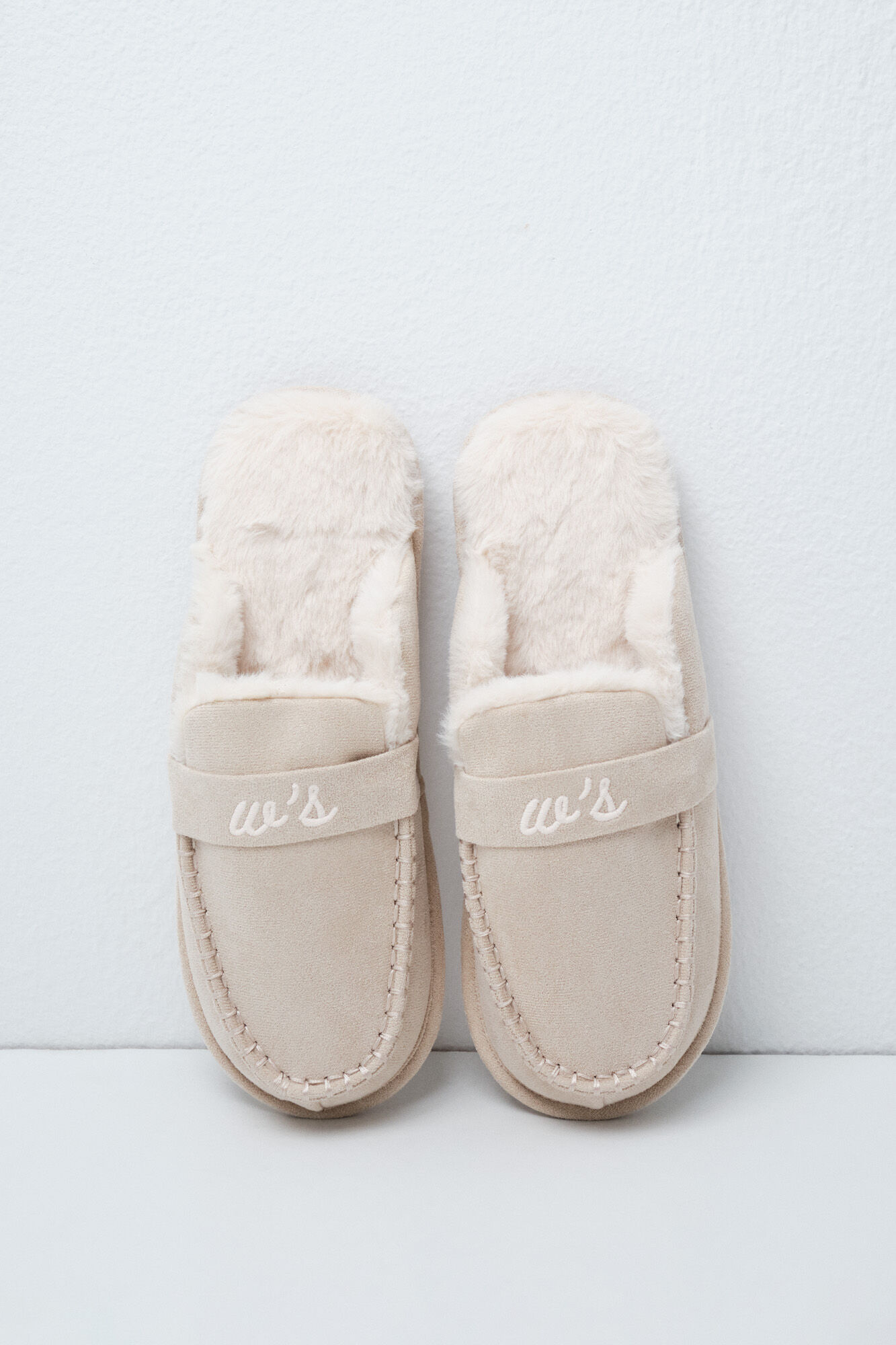 Women'secret Beige lined loafer slippers