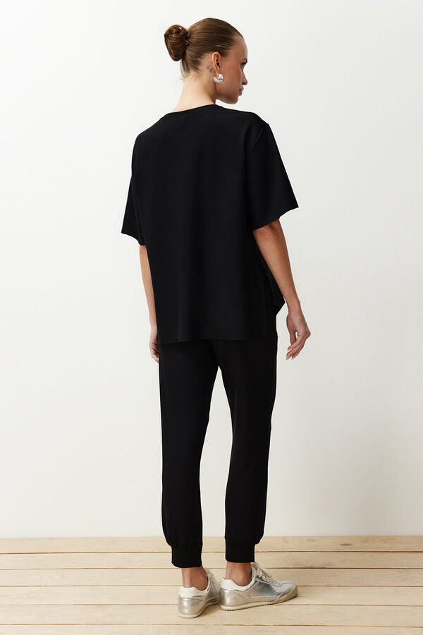 Trendyol Conjunto b&aacute;sico de corrida, blusa e cal&ccedil;as de gola redonda  preto