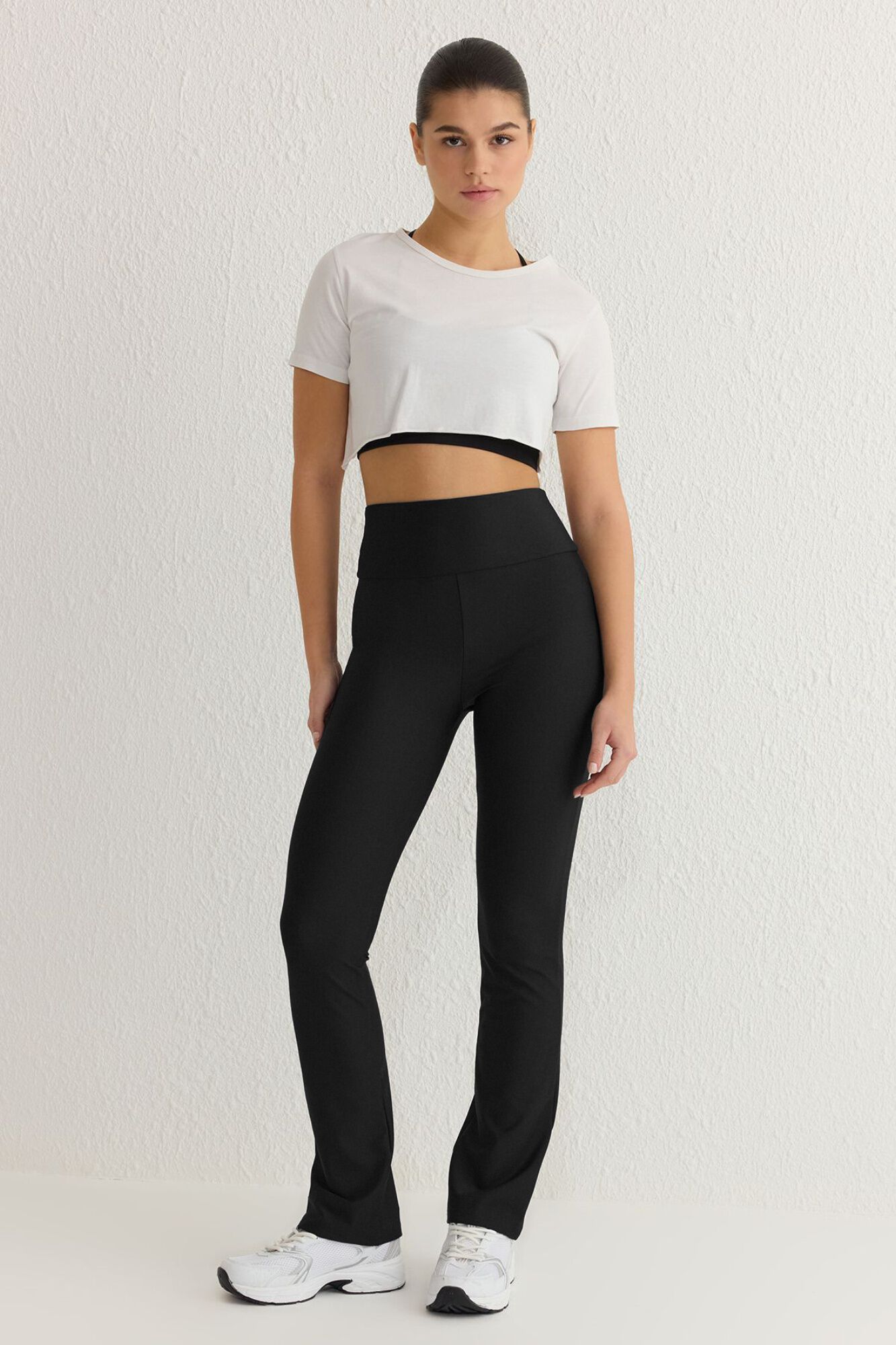 Trendyol Leggings deportivos flare tiro alto