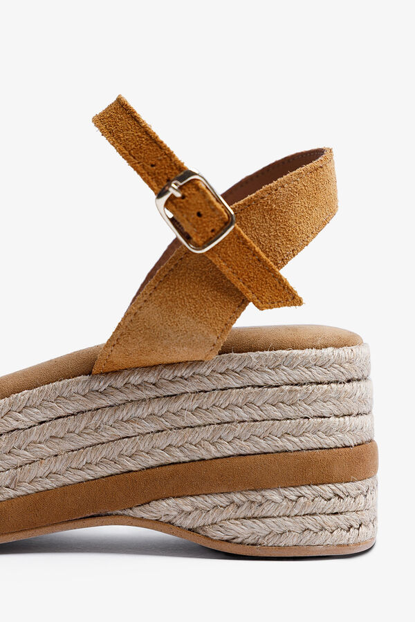 Popa Low wedge suede Meri nude