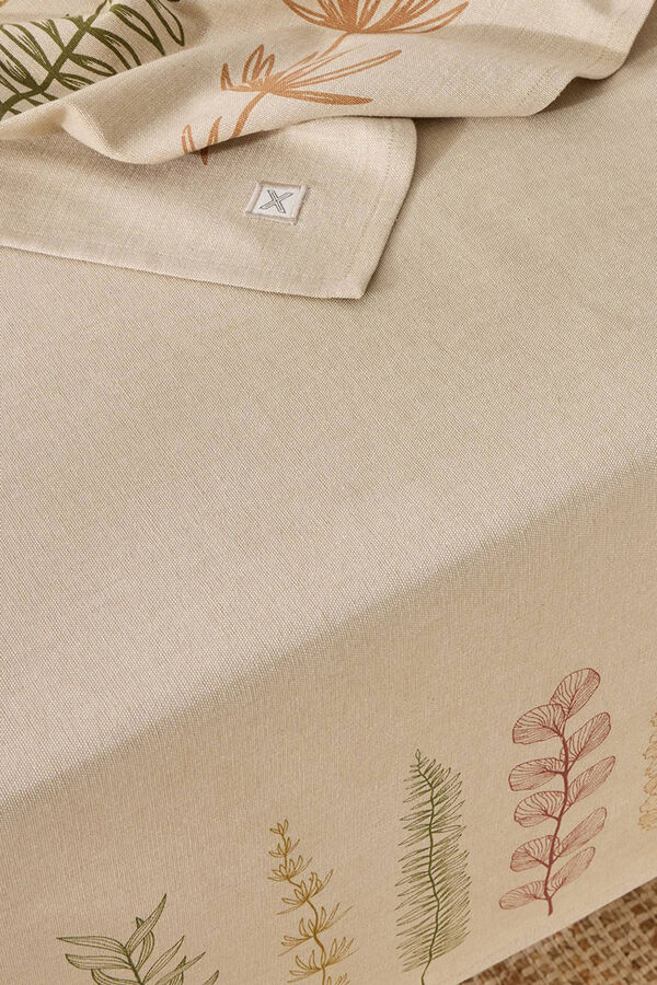 Textura Stain-resistant cotton tablecloth leaves beige