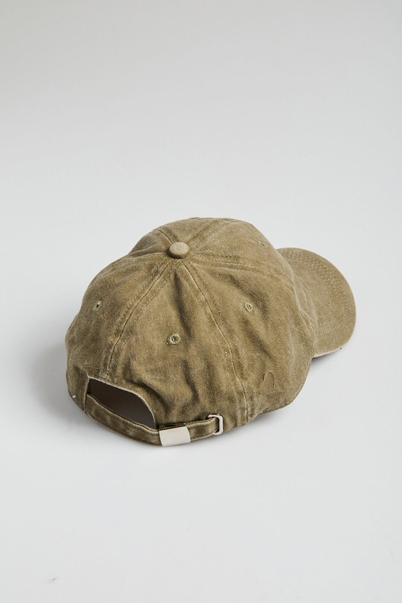 Pieces Cap mit Aufschrift