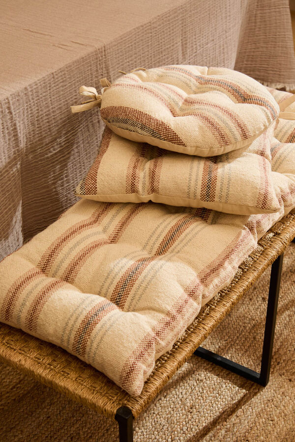 Calma House Almofada redonda riscas para cadeira em tons terrosos Peru vermelho