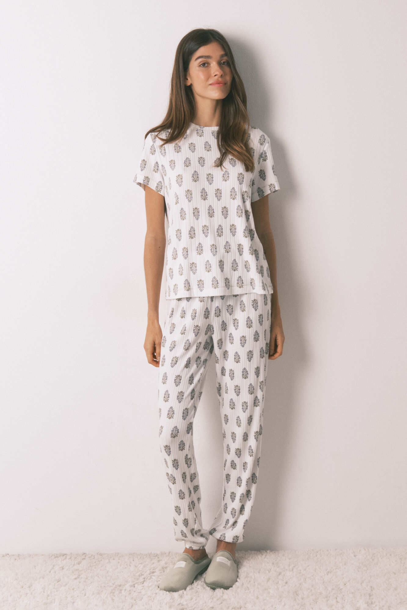 Women'secret Super soft long pyjamas with short sleeve and flowers
