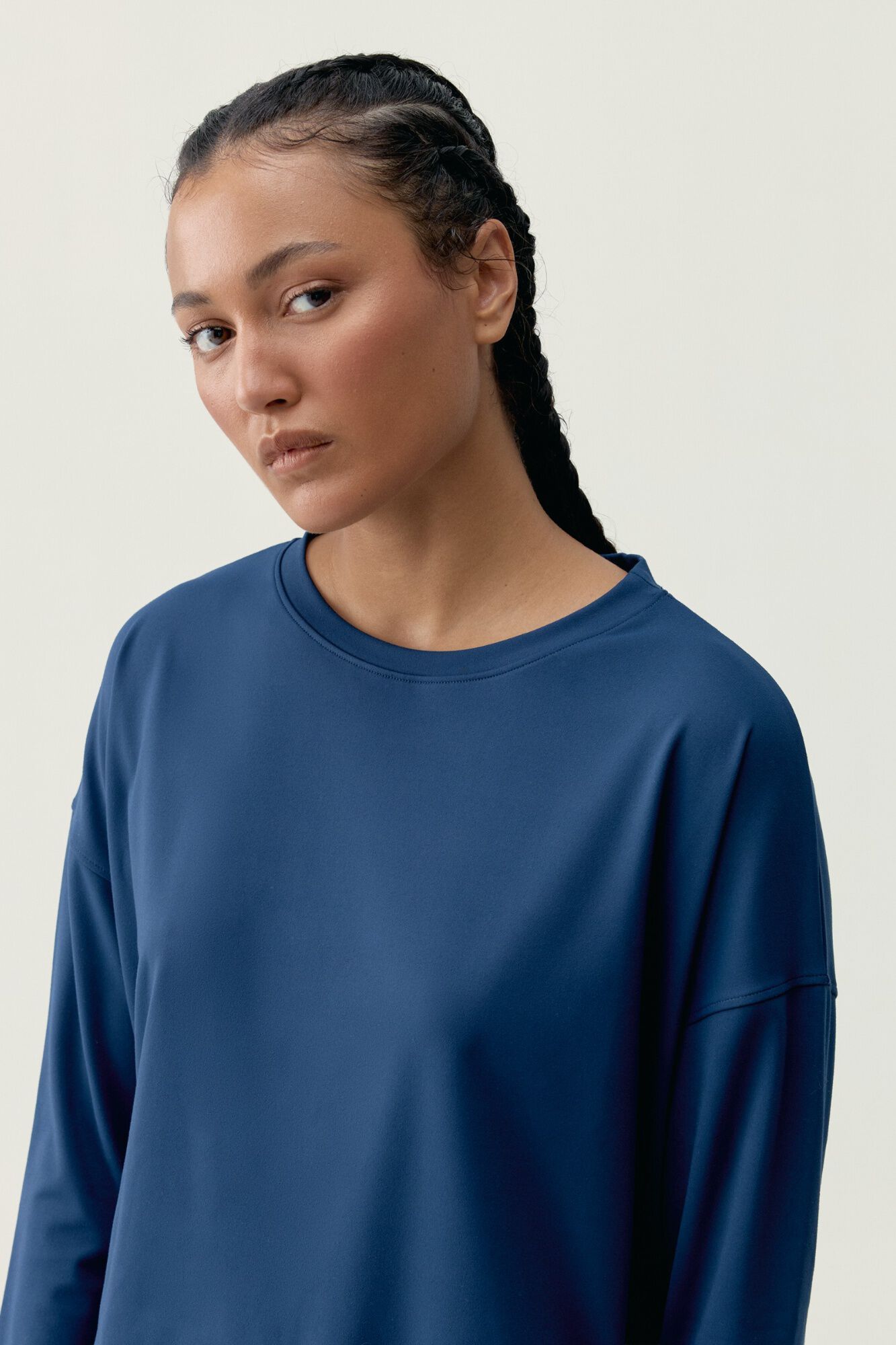 Born Living Yoga Sweatshirt Daba azul-marinho