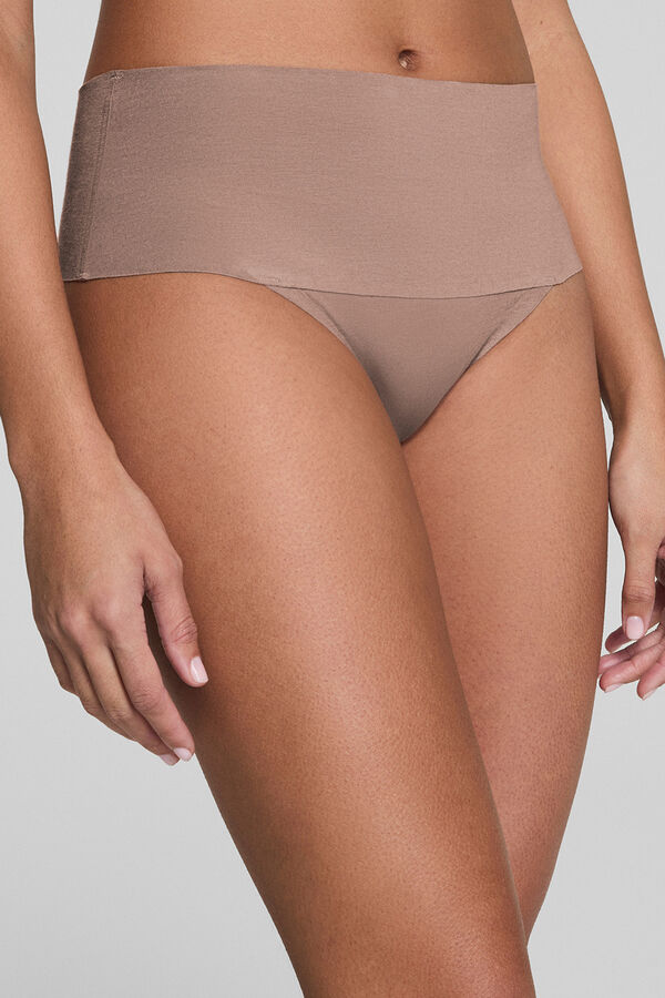 Spanx Tanga moldeador invisible algod&oacute;n nude
