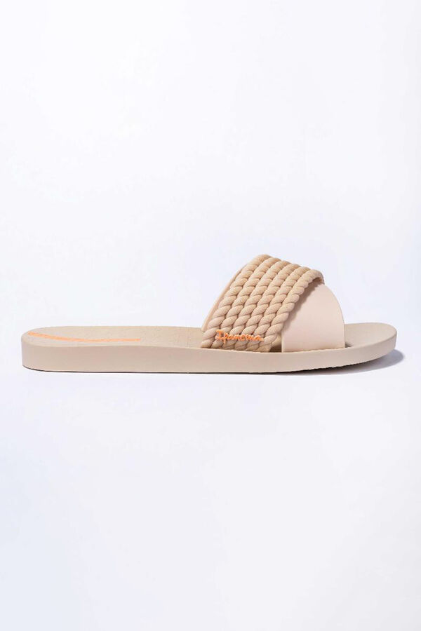 Ipanema Beige flip flops brown