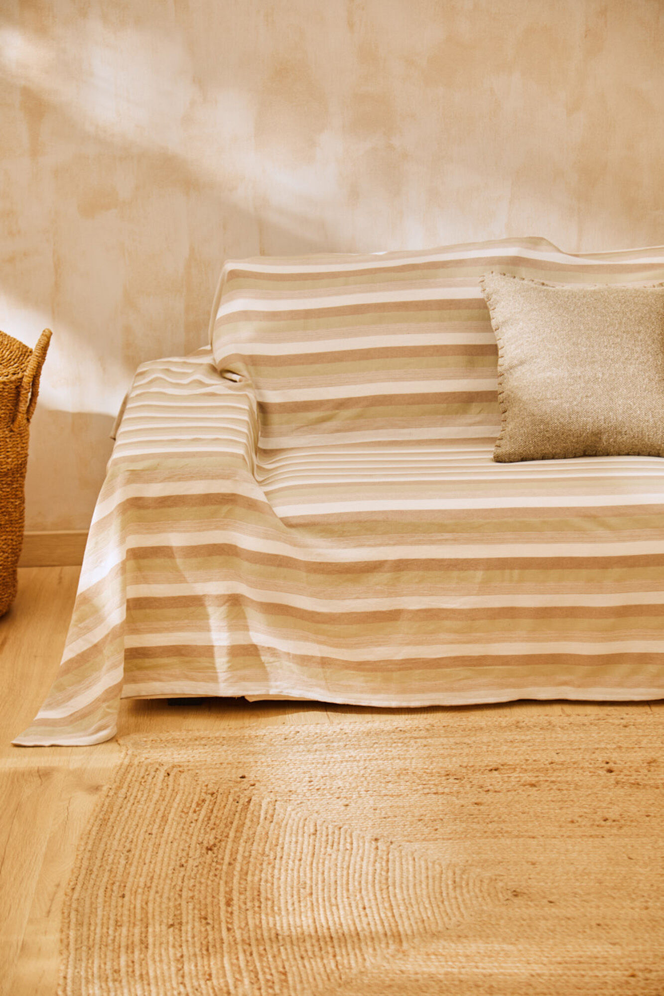 Calma House Blaues gestreiftes Frottee-Badetuch Saturn