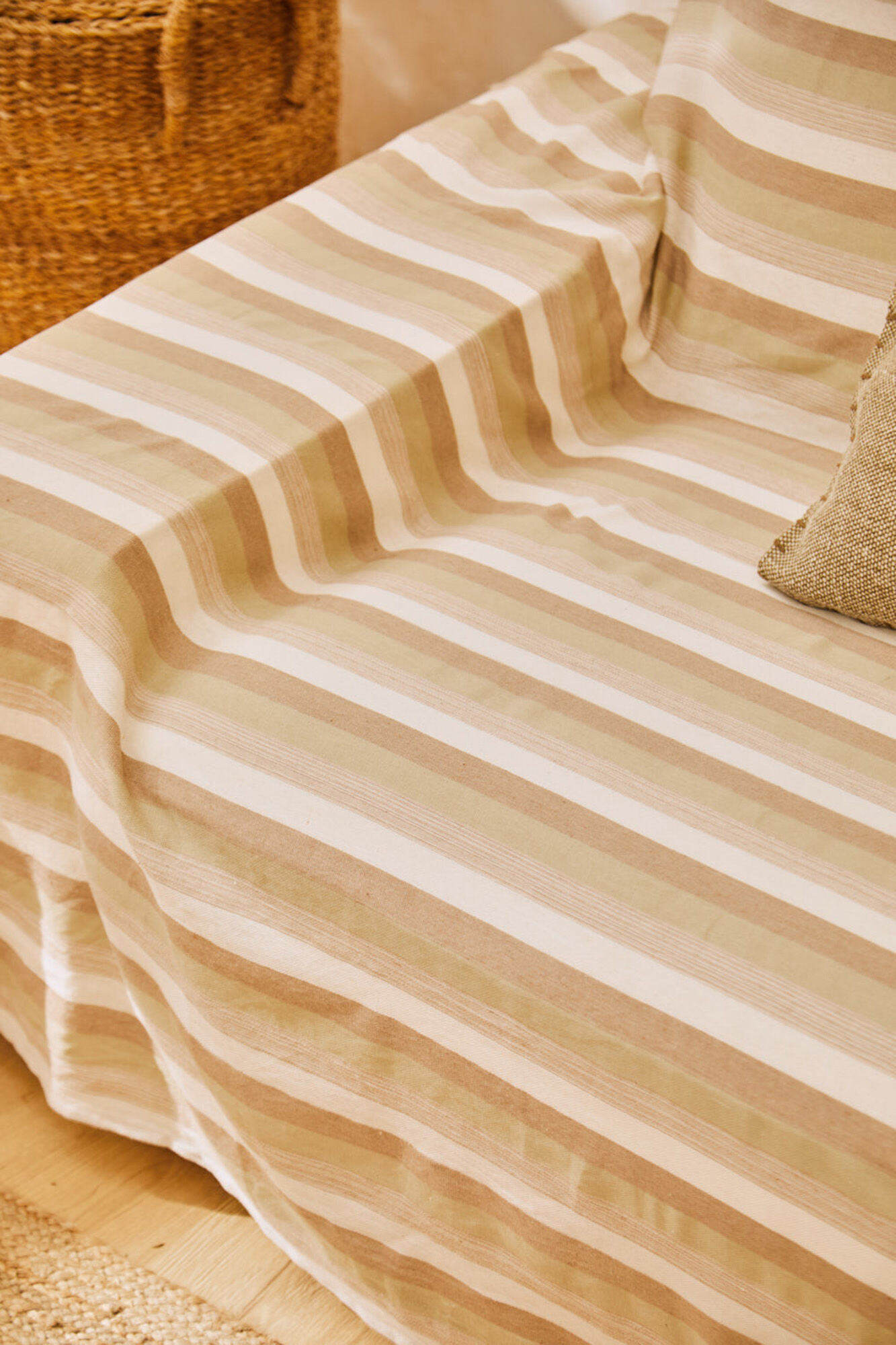 Calma House Blaues gestreiftes Frottee-Badetuch Saturn