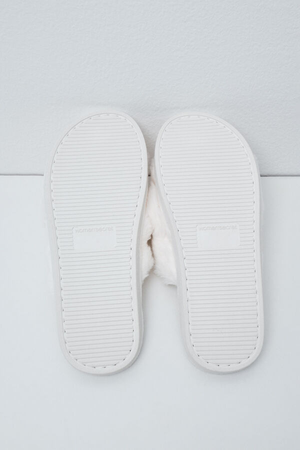 Women'secret White plush Snoopy slippers beige