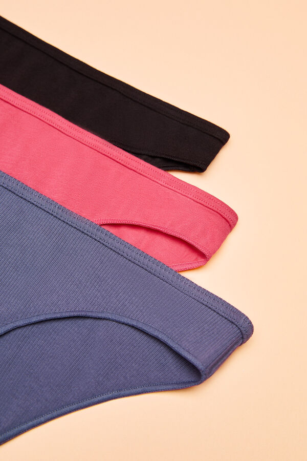 Womensecret Pack of 3 cotton panties in fuchsia, blue and black 