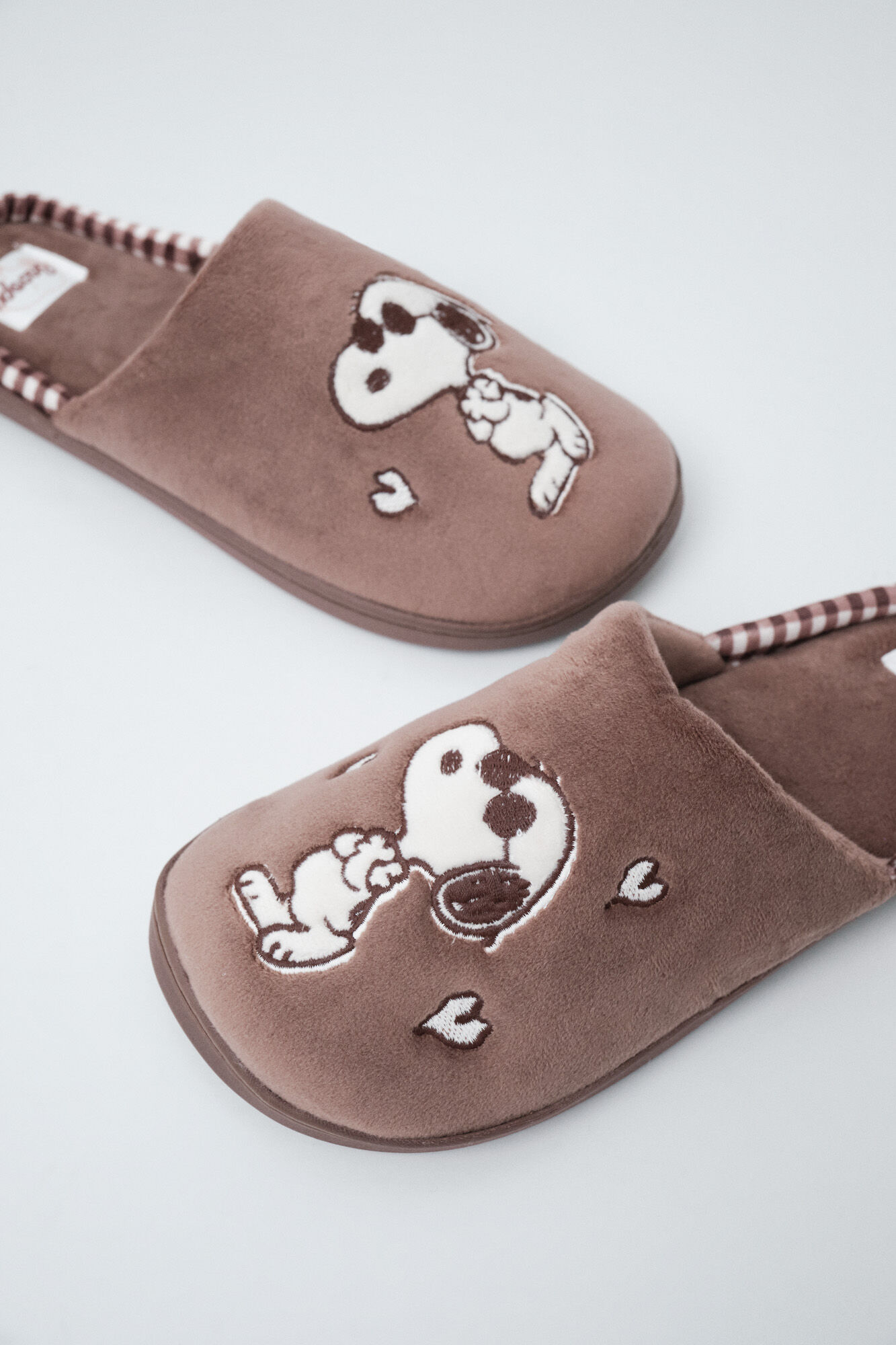 Women'secret Snoopy slippers