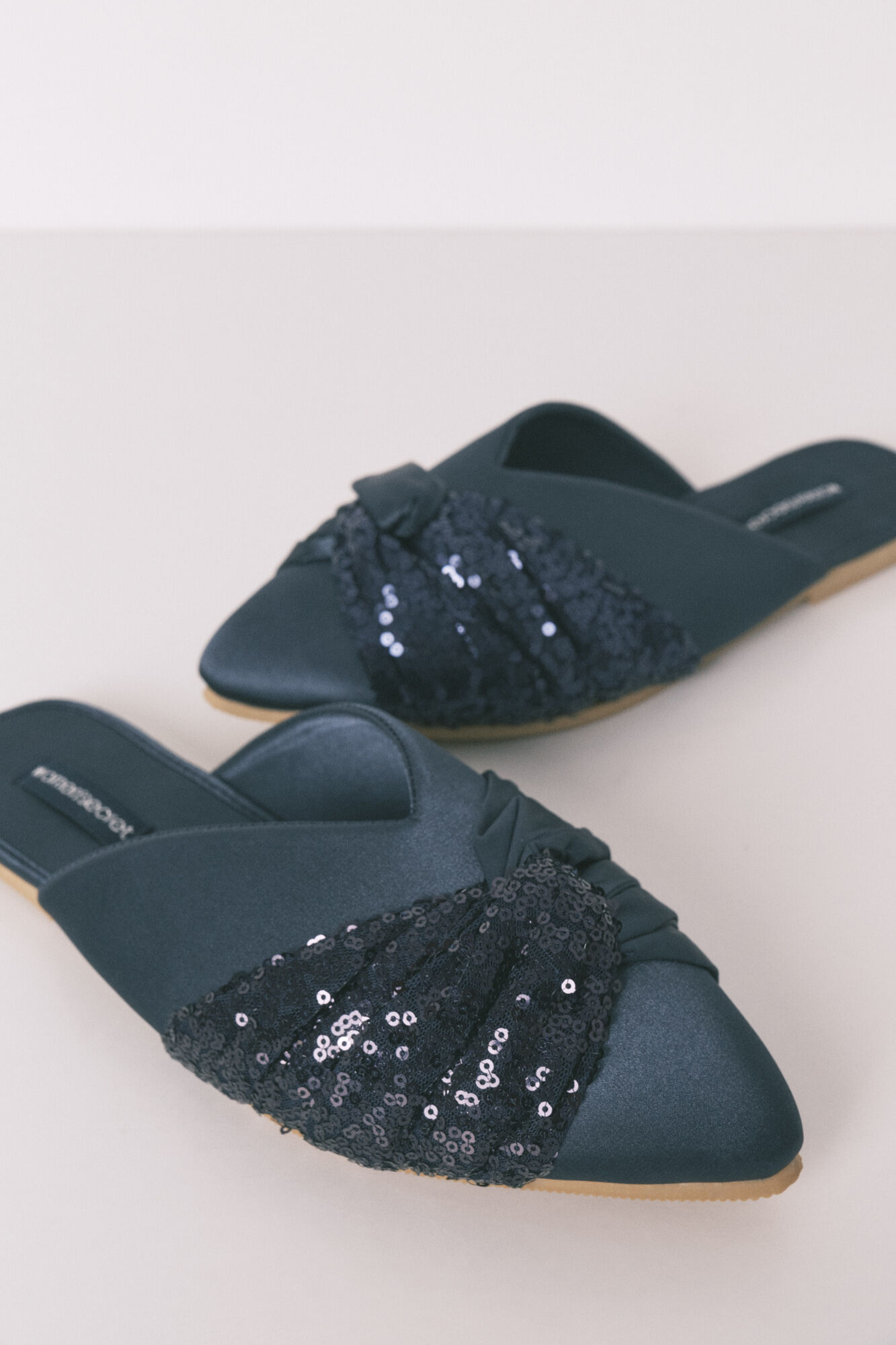 Women'secret Pantufa de cetim azul com chinelos de quarto