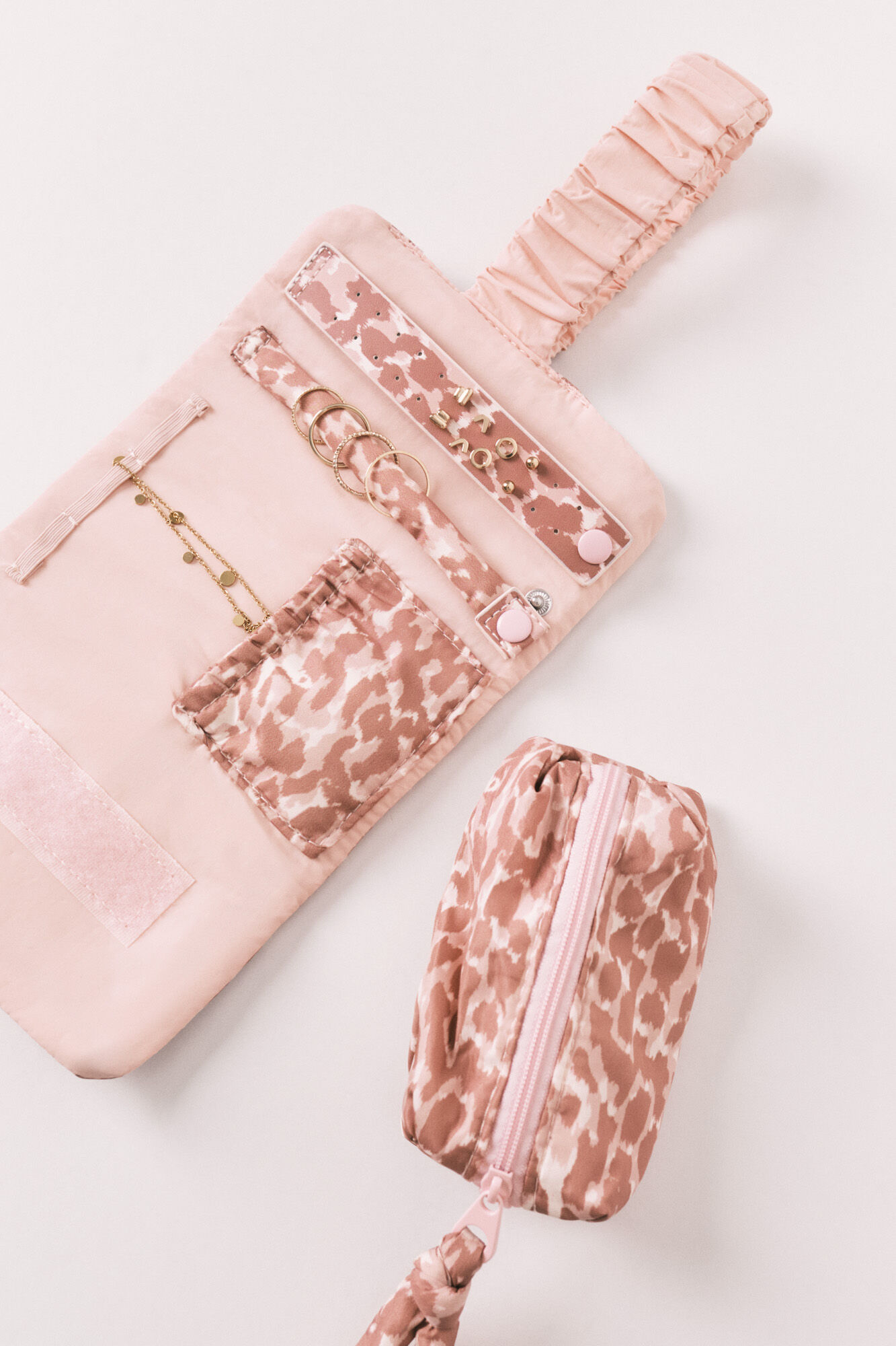 Women'secret Pink animal print roll-up jewellery box