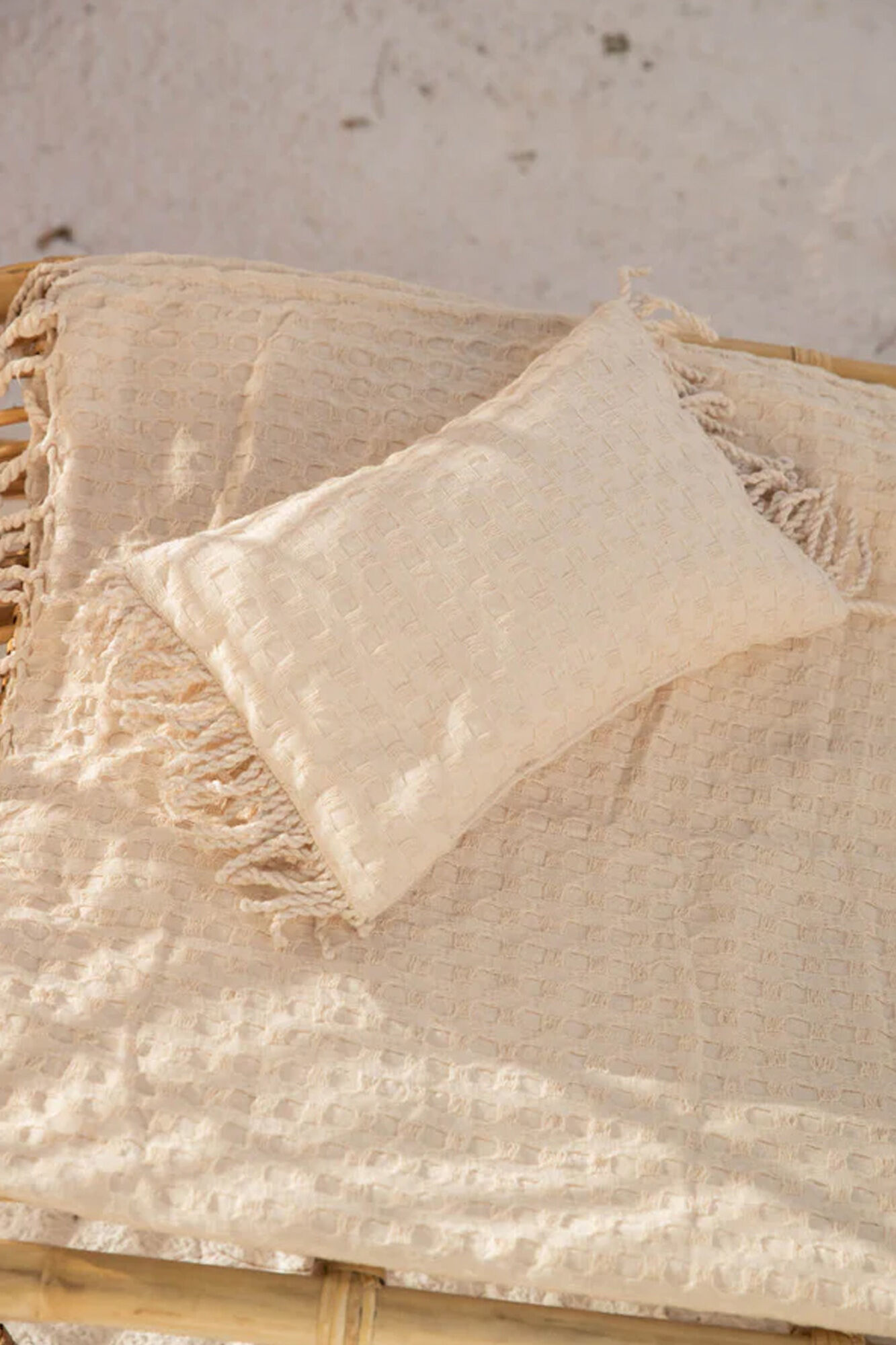 Calma House Coj&iacute;n de playa Ola 20x30 Crudo