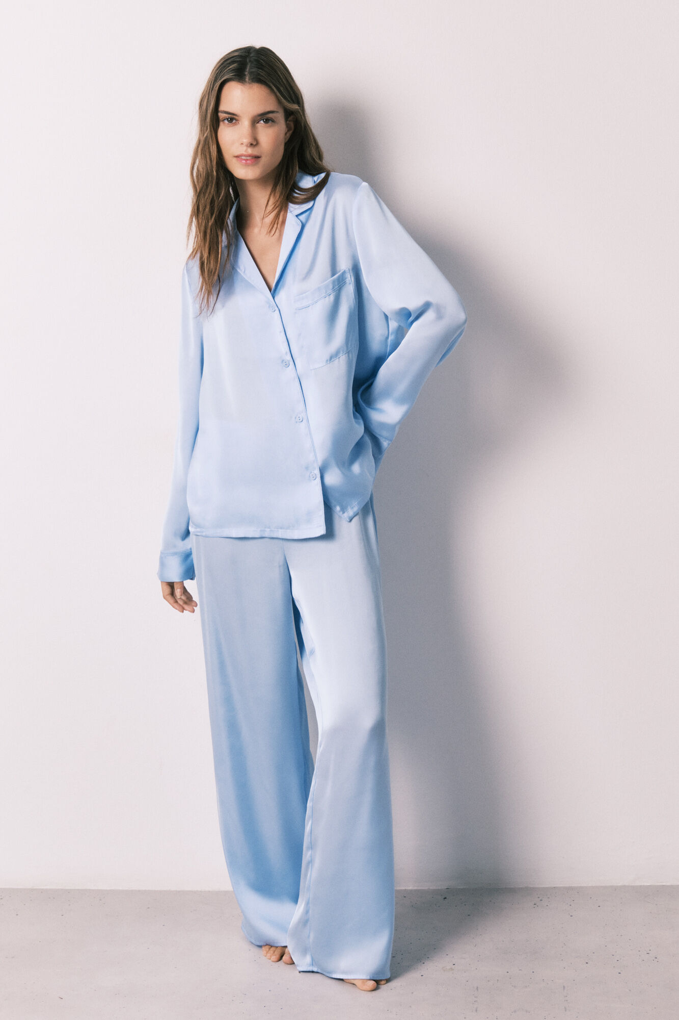 Women'secret Pijama camisero largo sat&eacute;n azul