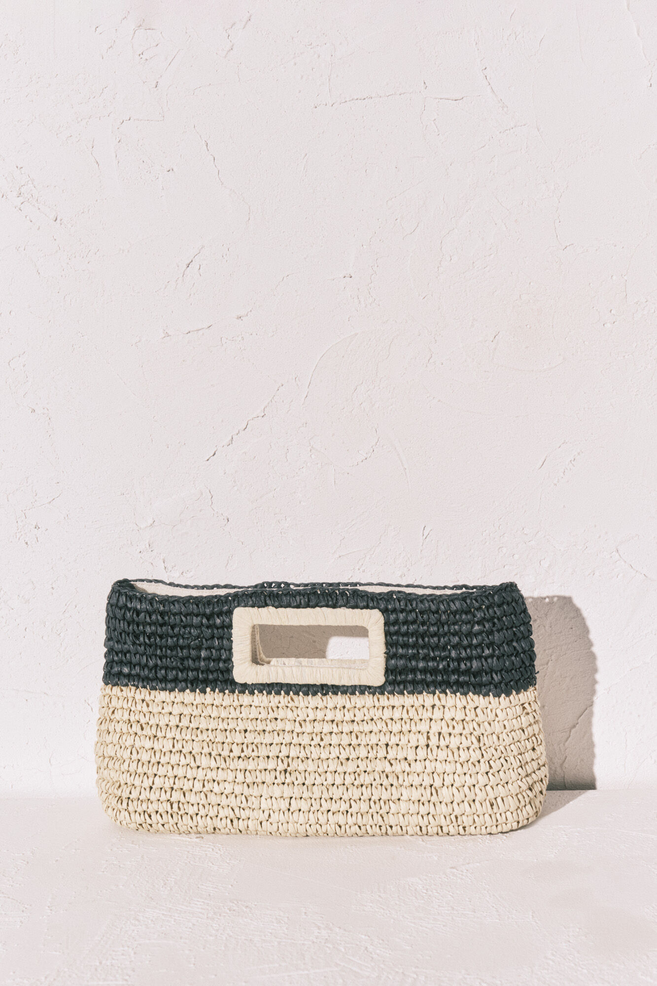 Women'secret Natural and black raffia medium handbag