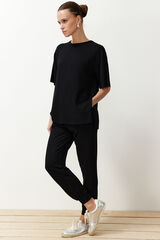 Trendyol Conjunto b&aacute;sico de corrida, blusa e cal&ccedil;as de gola redonda  preto