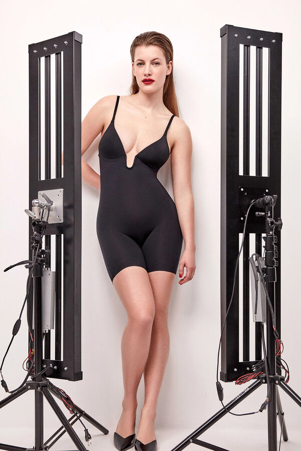 Gisela Extreme neckline body trouser Schwarz