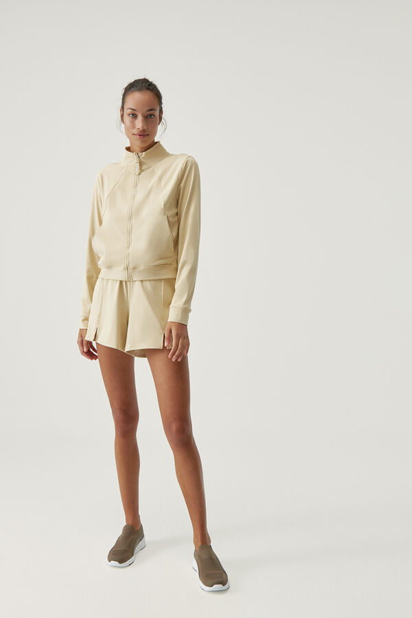 Born Living Yoga Naoko Oat Milk shorts barna