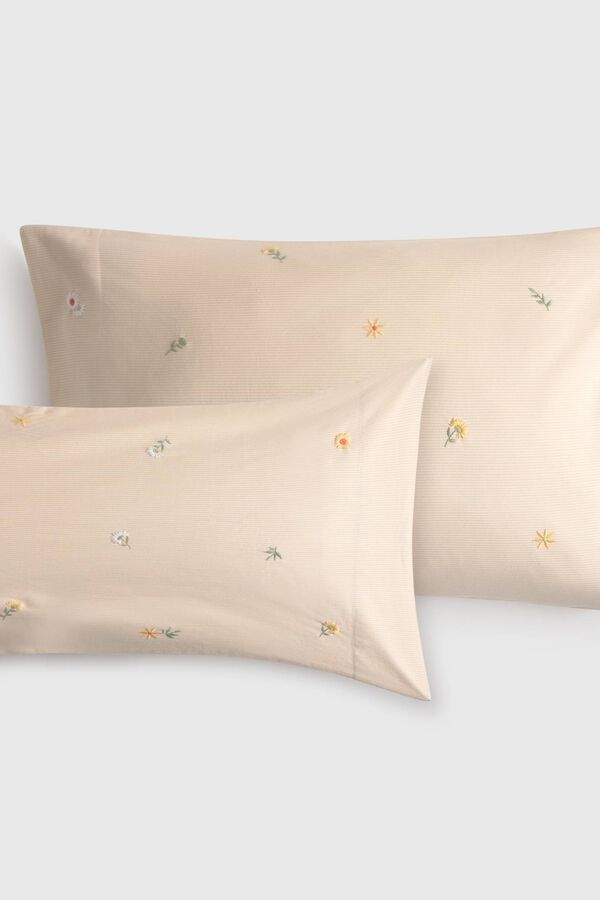 Textura Embroidered pillow case nude