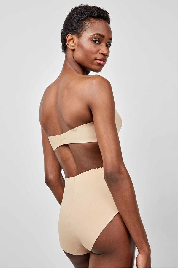 Gisela Removable extreme neckline bra Nude
