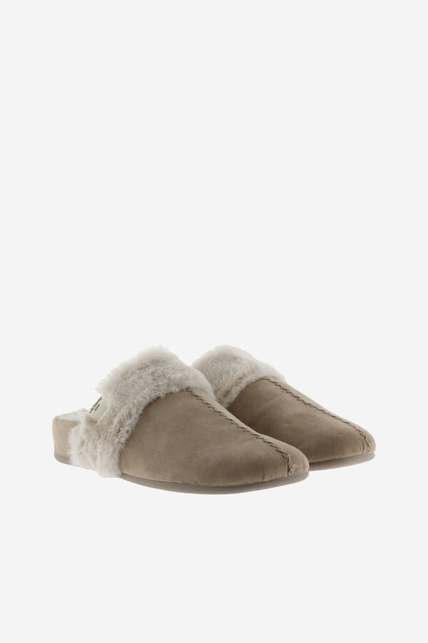 Victoria Zapatillas de casa de efecto ante beige