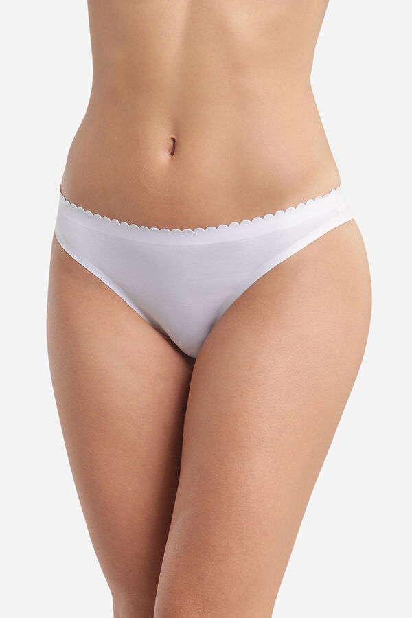 DIM Pack of 2 cotton thongs from the Body Touch Cotton range  multicolour