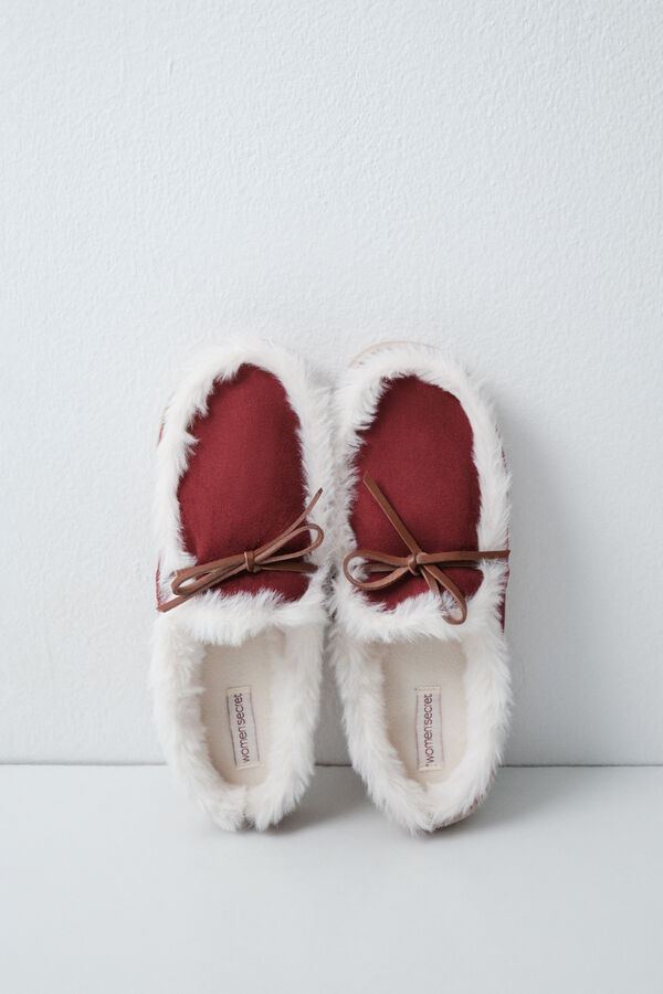 Women'secret Burgundy faux fur loafer slippers red