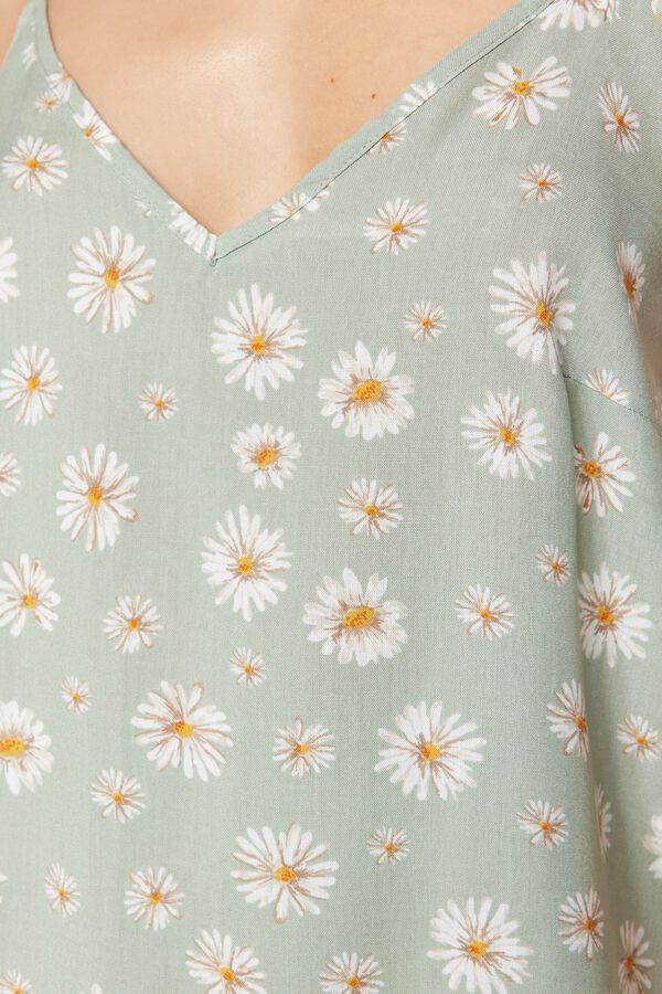 Trendyol Pijama de viscosa escote en V verde