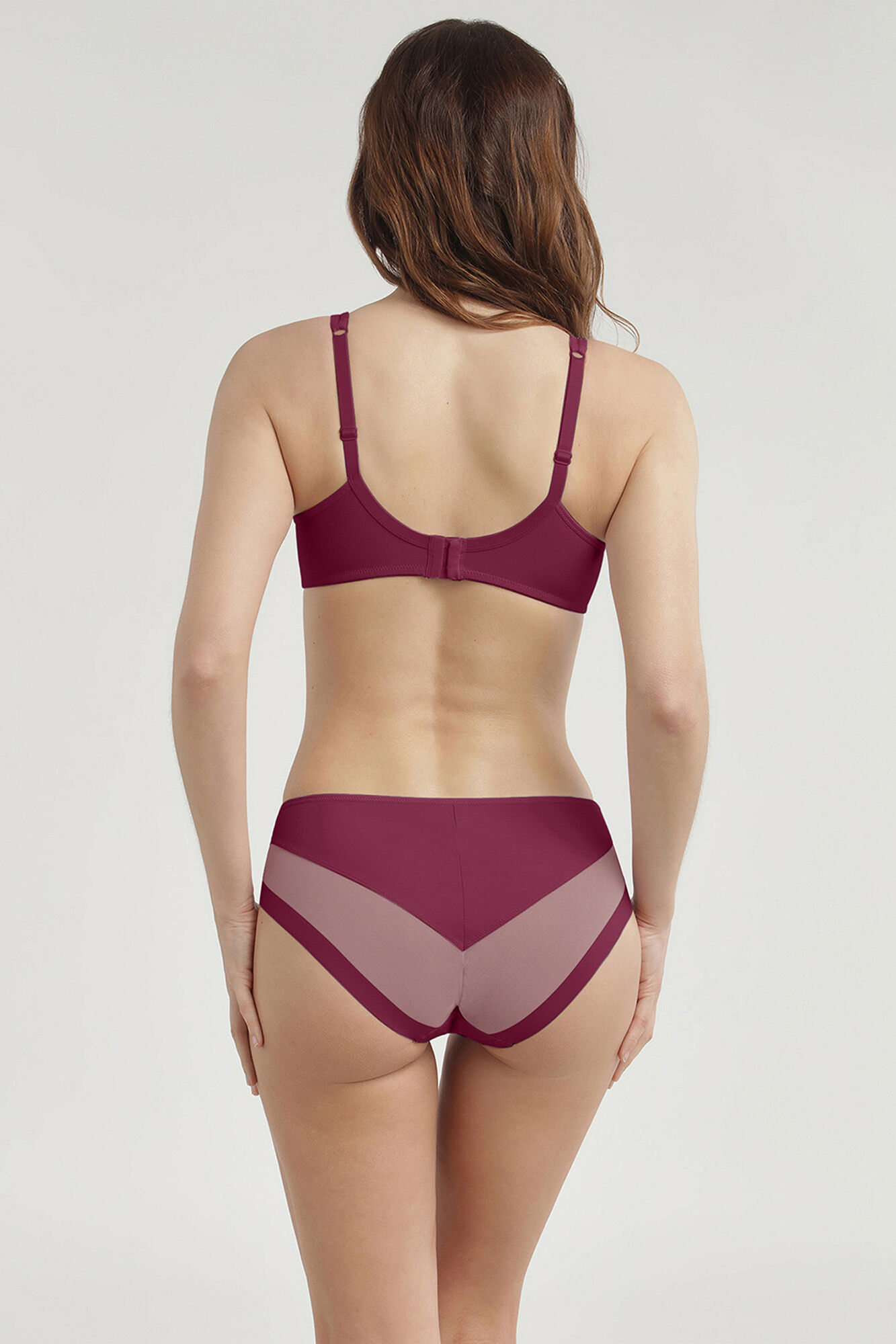 DIM Sujetador de gran capacidad con aros