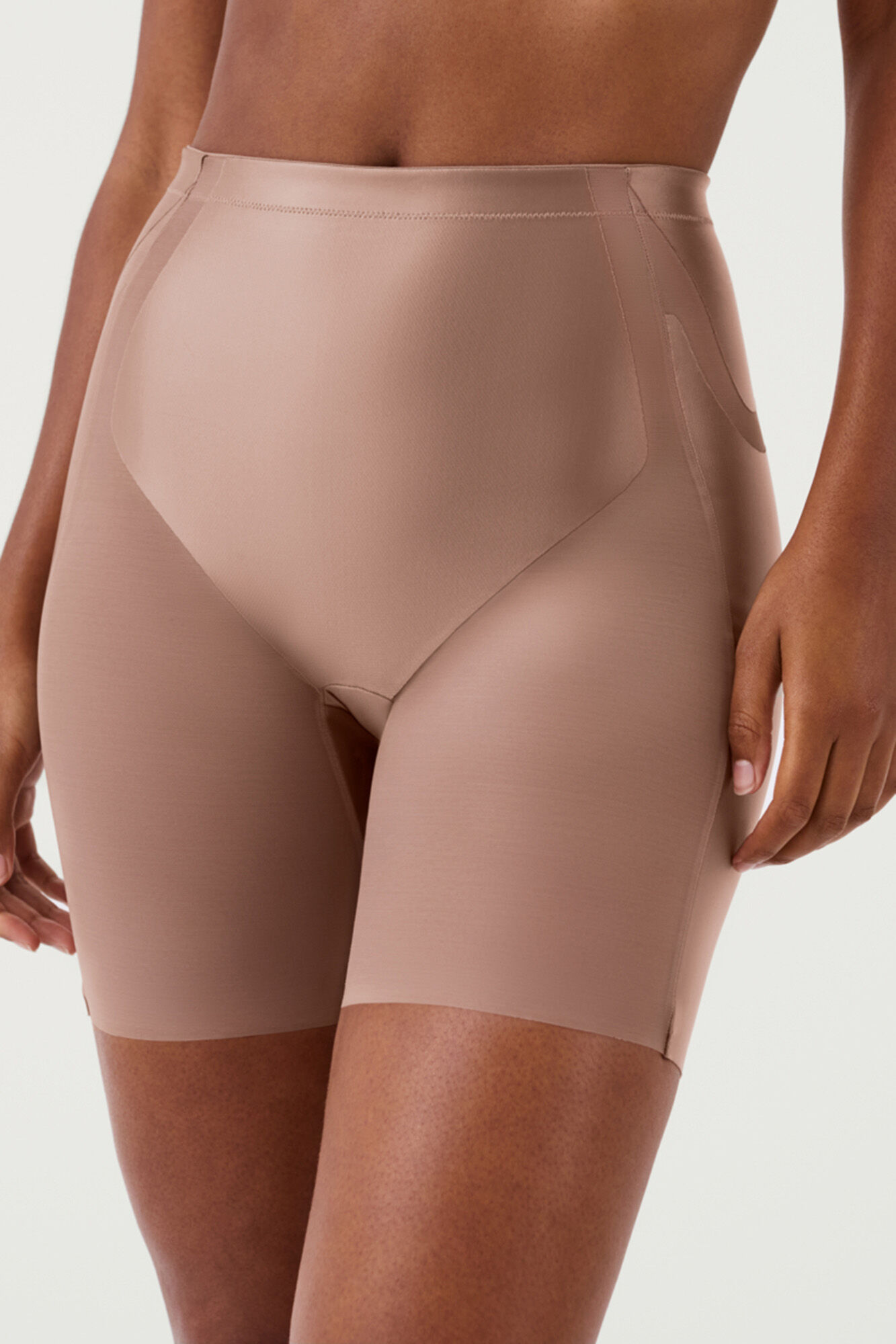 Spanx Figurformende Hose aus Satin und T&uuml;ll