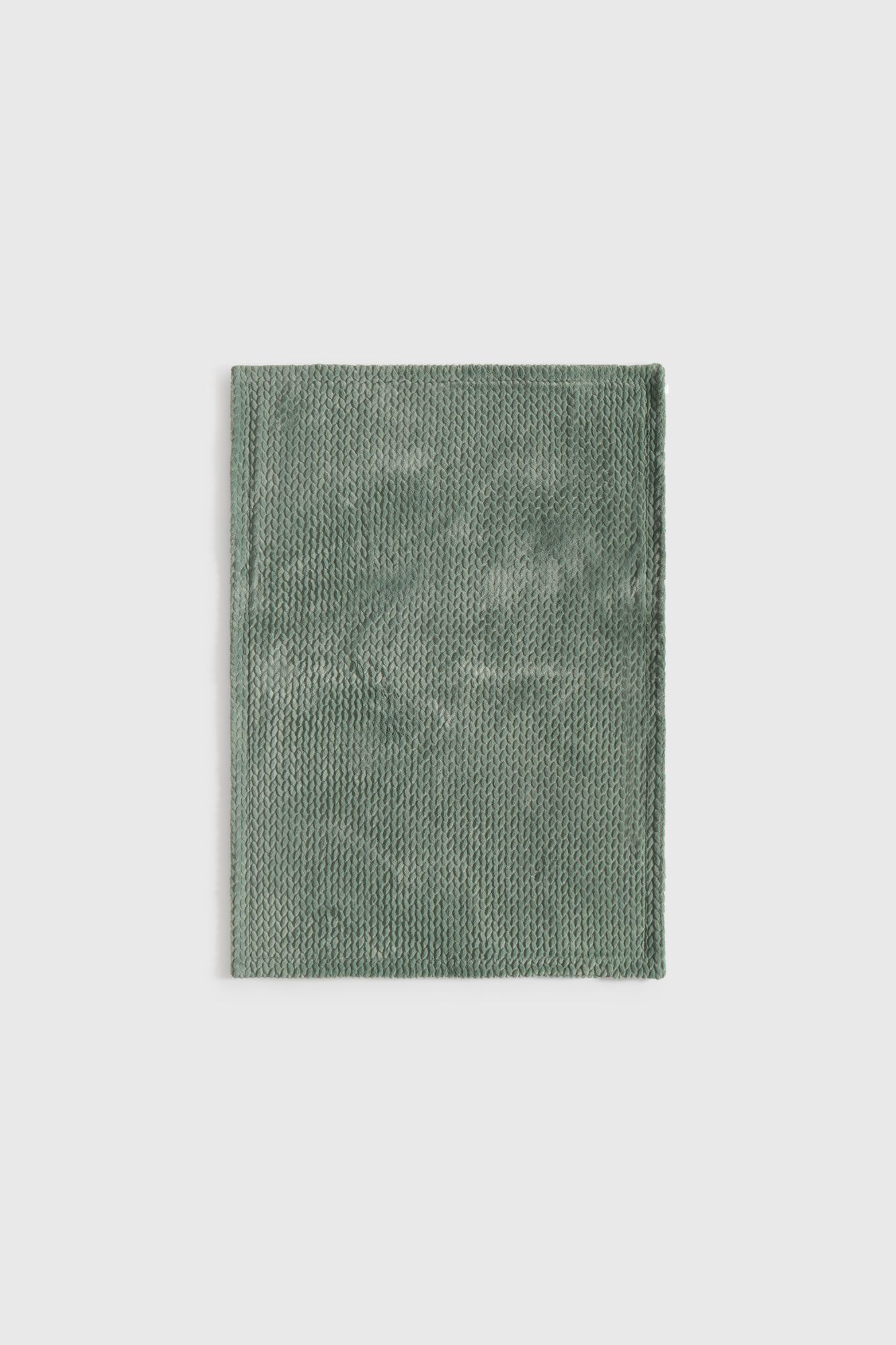 Textura Fleece-Plaid mit Bl&auml;ttern und Lammfell-R&uuml;ckseite