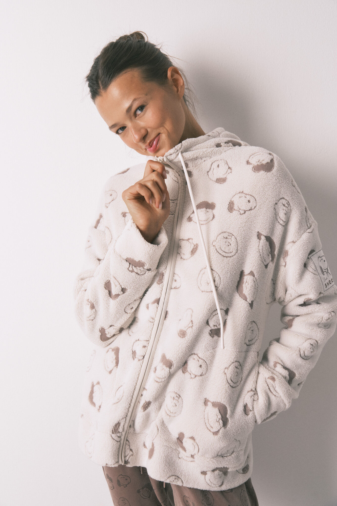 Women'secret Snupi kratki kućni ogrtač od bele ovčije kože