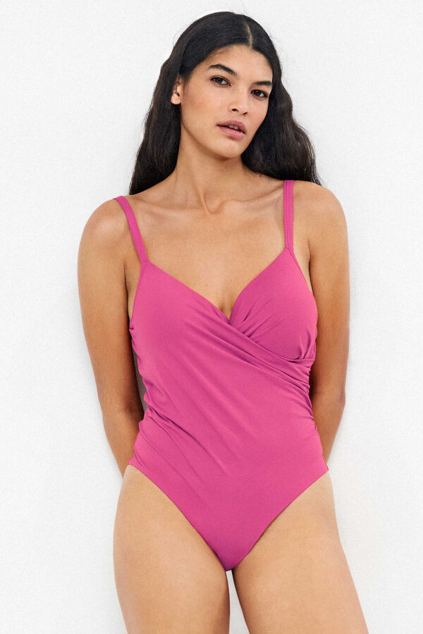 Gisela Ba&ntilde;ador efecto control morado/lila