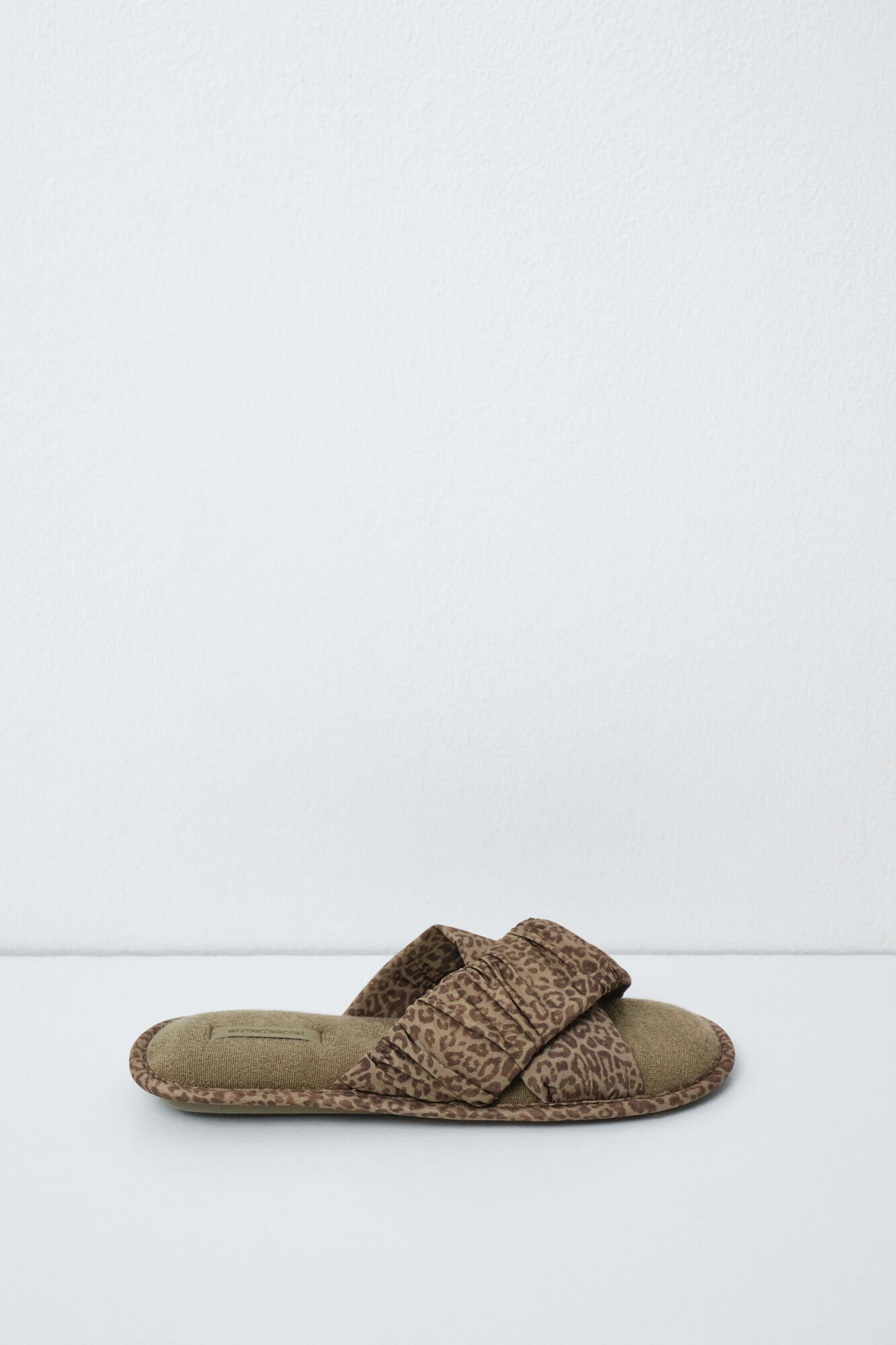 Women'secret Animal print slippers travel pack