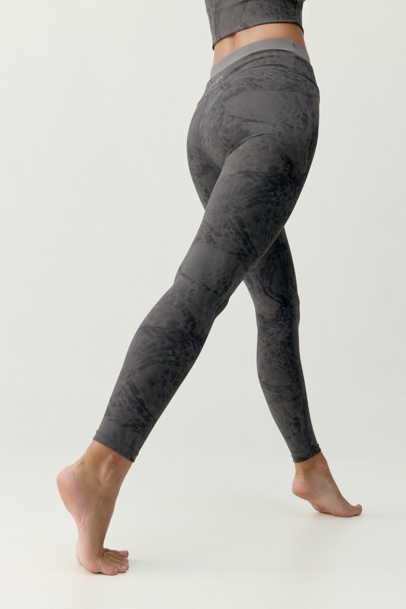 Born Living Yoga Vis&oacute;n Legging Ember