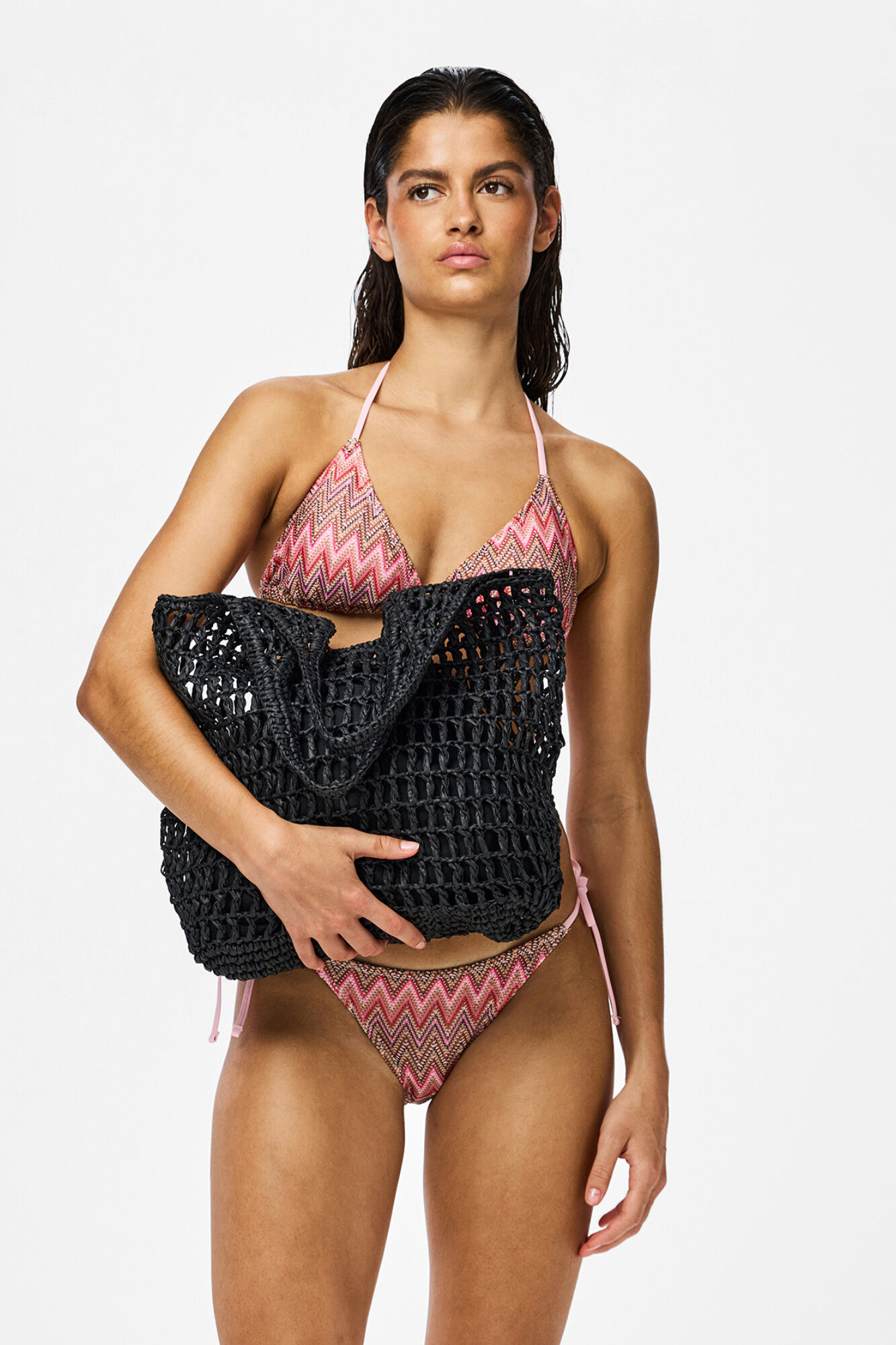 Pieces Shopper aus Papierstroh